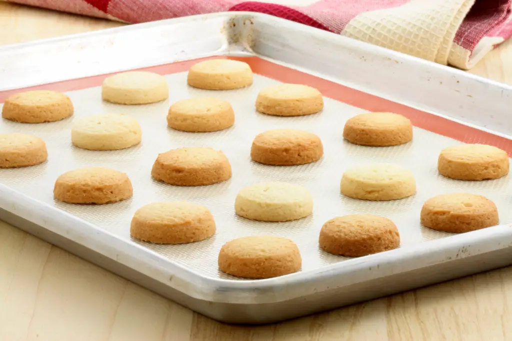 Melt in your mouth gluten free shortbread cookies