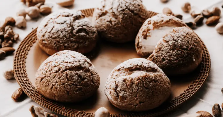 Crunchy Amaretti Cookie Recipe